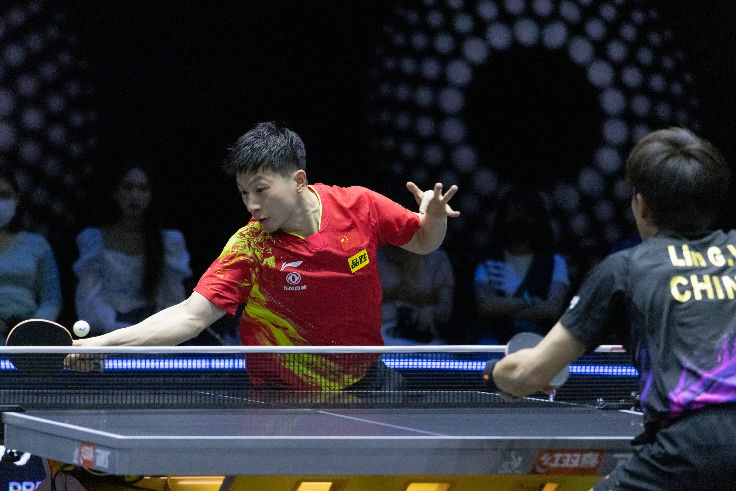 挑战已至世界一流球星锋芒毕露的简单介绍 挑战已至世界一流球星锋芒毕露的简单介绍