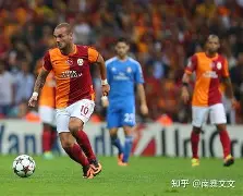 包含加拉塔萨雷捧起冠军俄超王者实力惊人的词条 包含加拉塔萨雷捧起冠军俄超王者实力惊人的词条