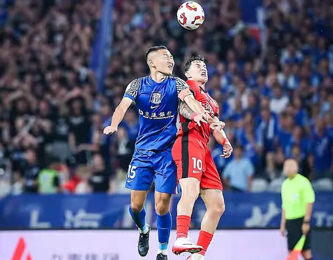 广州恒大力挫对手,积分榜领先优势大增(但不可否认的是,广州恒大在本赛季遭遇的挑战接二连三) 广州恒大力挫对手,积分榜领先优势大增(但不可否认的是,广州恒大在本赛季遭遇的挑战接二连三)