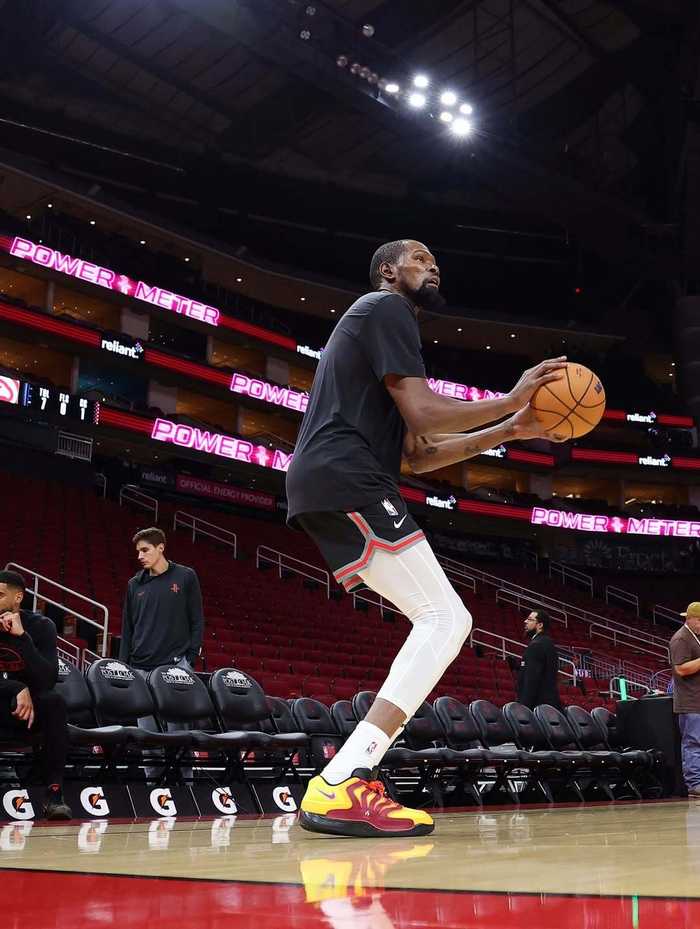 火箭前场爆发力强，内线得分稳定增加的简单介绍