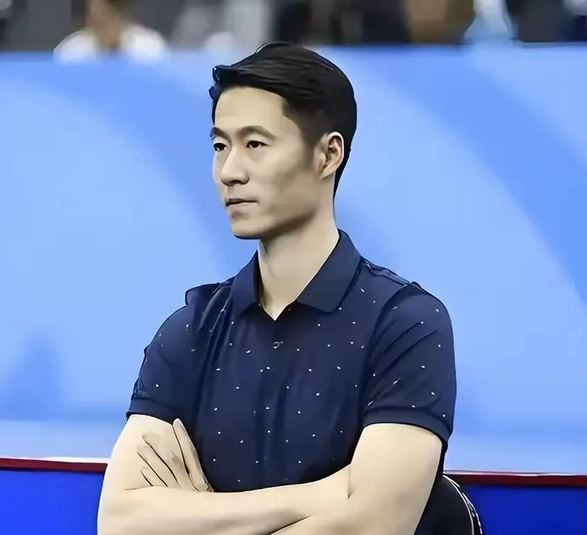 九州娱乐VIP-指挥若定的教练成就了球队的辉煌！