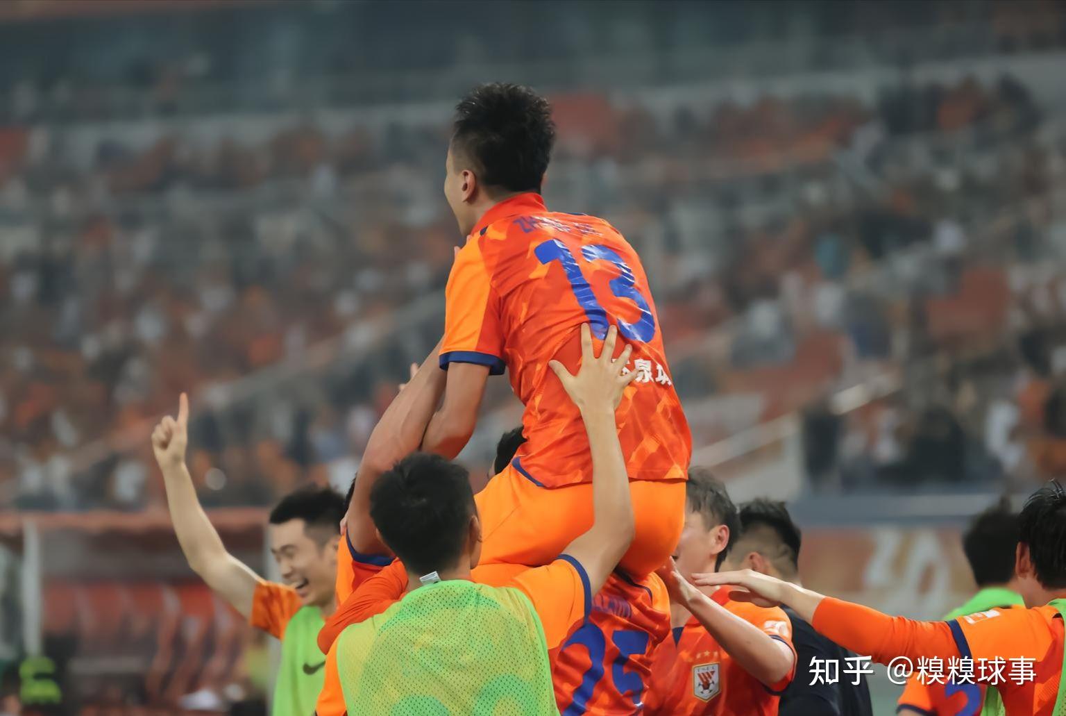 九州娱乐-伊拉克球员转会亚冠球队，期待新赛季表现(伊拉克球员名单)