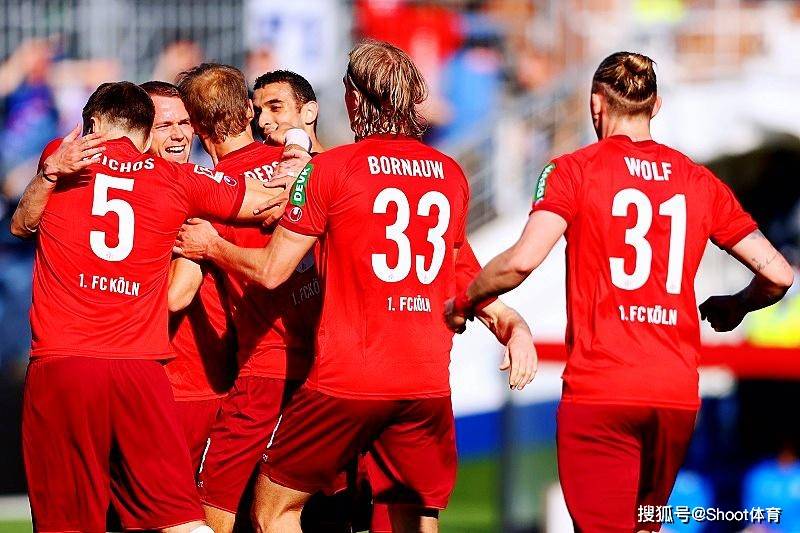 包含柏林赫塔连胜，多打一场不败战绩扩大优势的词条